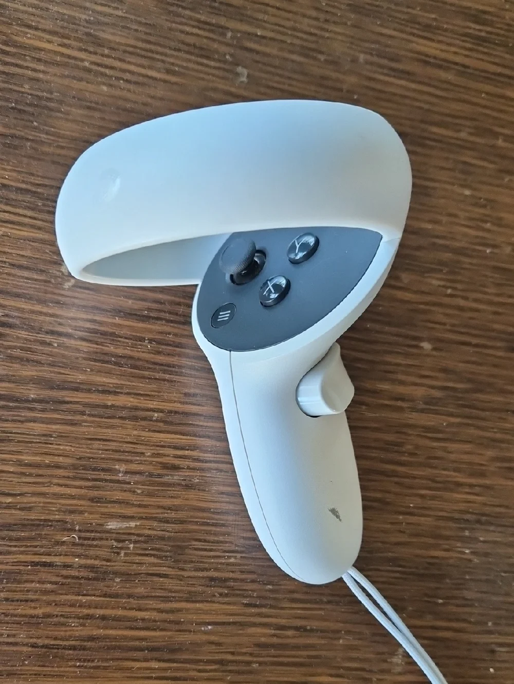Oculus Light Gray Standalone VR Headset with White Strap